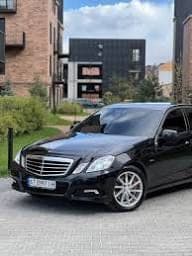 Mercedes-Benz E220